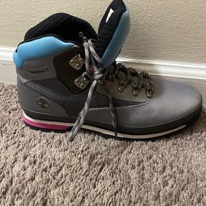 Timberlands worn 3 times good condition no chipped paint